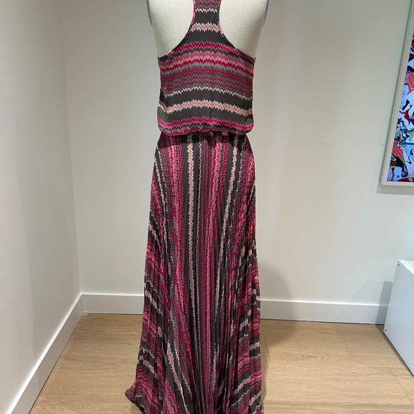 Parker flowy maxi dress - Picture 2 of 3